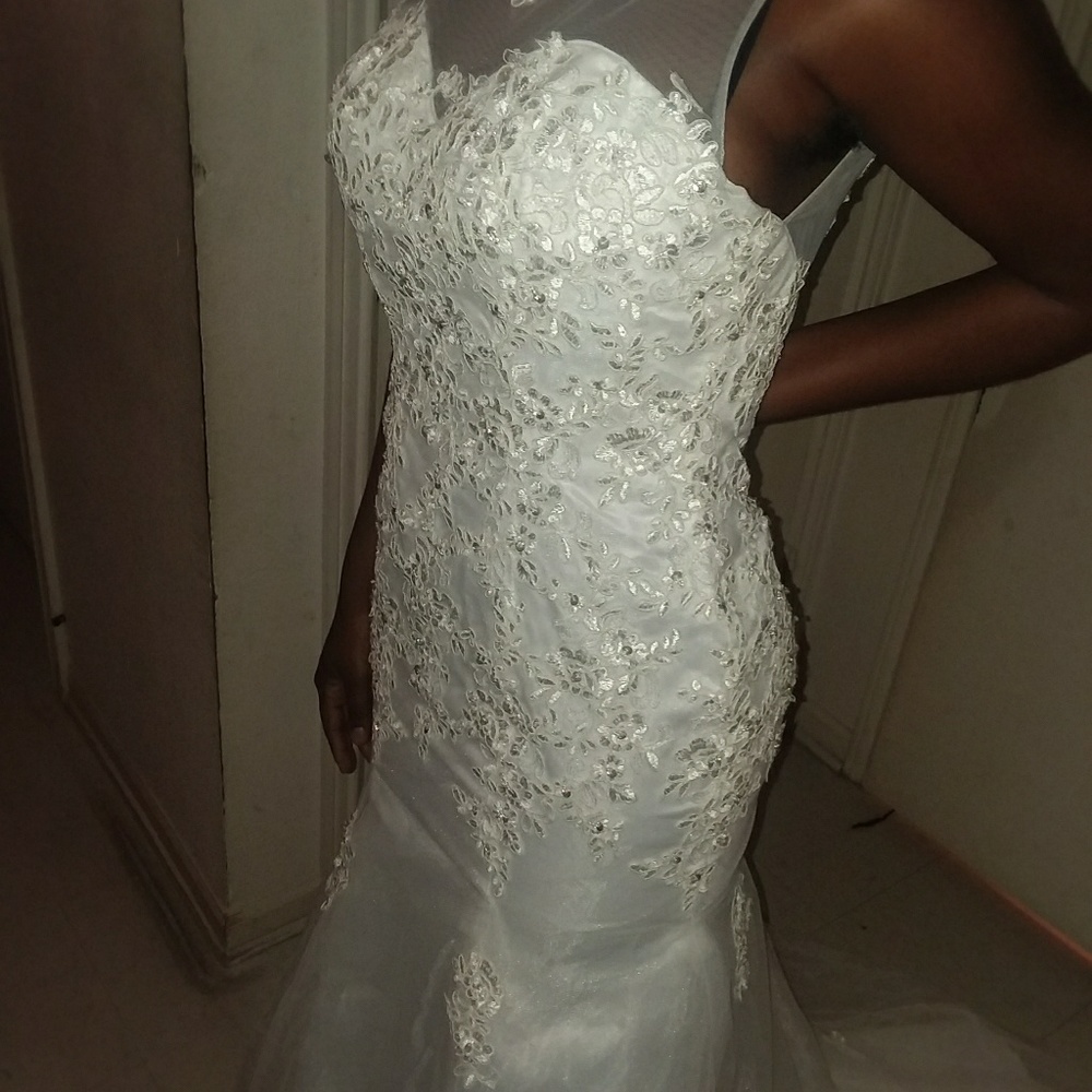 Wedding dress